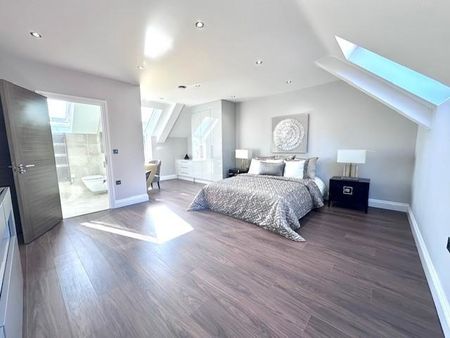 2 bedroom flat to rent - Photo 4