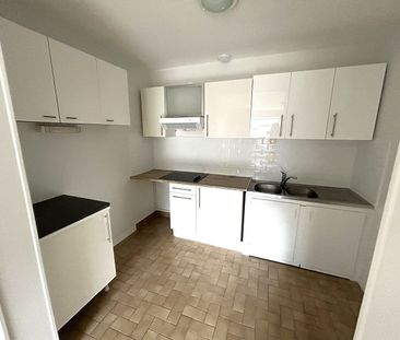 Location Appartement 2 pièces 48m² - Photo 2
