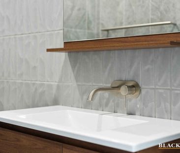 A Home That Thinks Ahead - Photo 2