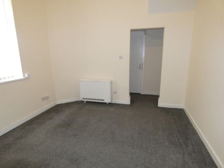 Park Road flat 2 - Photo 4