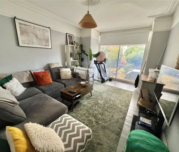 Hardwicke Road, N13, London - Photo 1