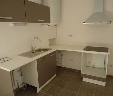 Location Appartement 4 pièces 81m² NEVERS 58000 - Photo 6
