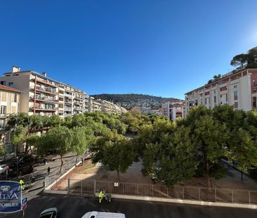 Location Appartement 2 pièces 40m² NICE 06300 - Photo 3