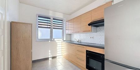 Woning te huur in Flémalle-Haute voor € 750 met 1 slaapkamer - Photo 5