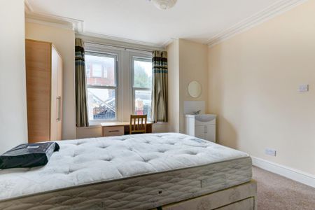 7 bedroom house to rent - Photo 4