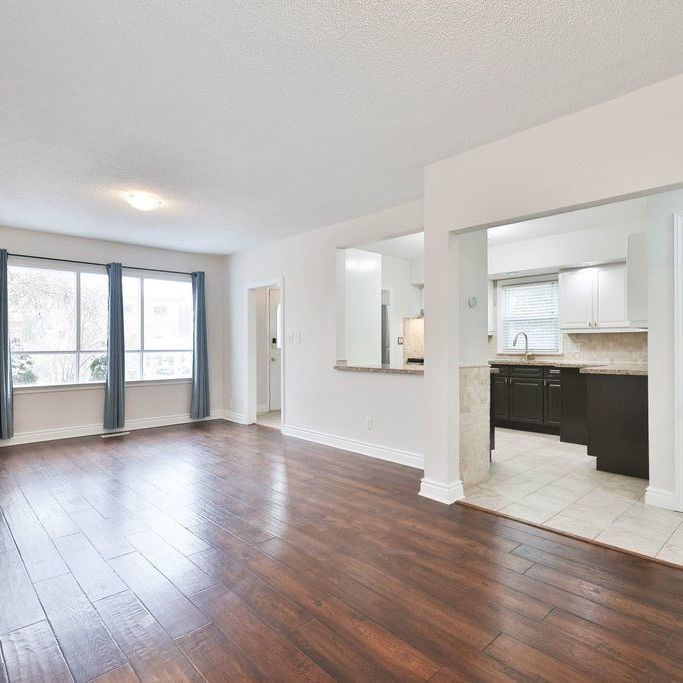 For Lease - 71 Mississauga Road, Mississauga, Ontario - Photo 1