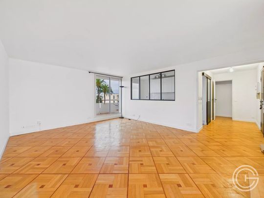 Location Appartement 4 pièces 77m² NICE 06200 - Photo 1