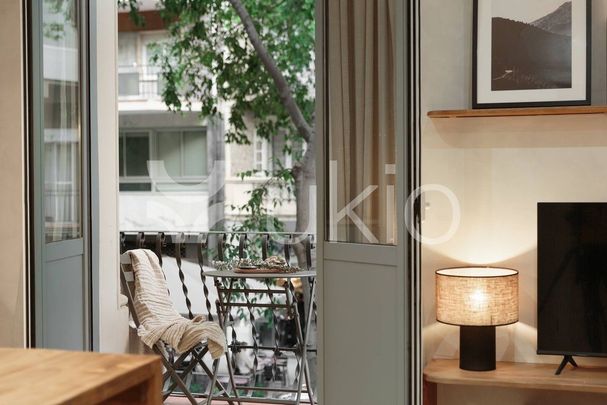 3 room luxury Flat for rent in Barcelona, Spain - Photo 1