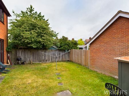 1 bedroom Flat - WINCH CLOSE, CODICOTE. - Photo 5