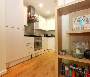 2 bedroom apartment to rent - Photo 3