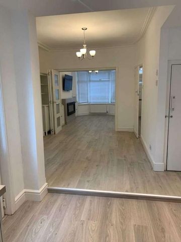 Ivydale Road, Mossley Hill, Liverpool, Merseyside, L18 - Photo 5