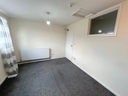 Hamilton Road, Bournemouth - Photo 4