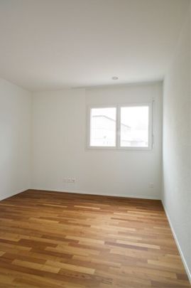 See - Rent - Live - Your new home - Photo 1