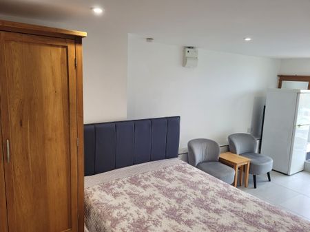 ***ALL BILLS INCLUDED*** Wyndham Avenue, High Wycombe - Photo 4