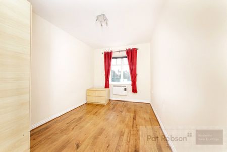 Connaught Mews, Newcastle Upon Tyne - Photo 4