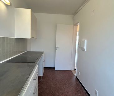 Location Appartement 2 pièces 56m² ST GERMAIN EN LAYE 78100 - Photo 2