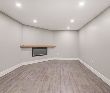 For Lease - 672 Castleguard Crescent Unit# 2, Burlington, Ontario - Photo 6