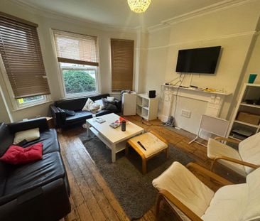 6 bedroom flat to rent - Photo 1