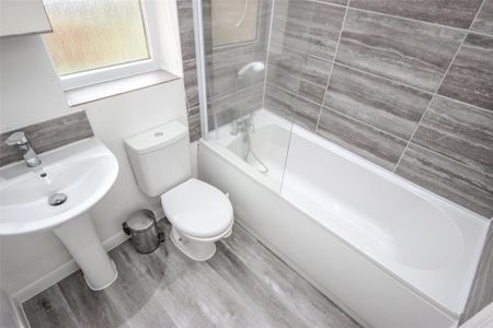 2 bedroom terraced house to rent - Photo 3