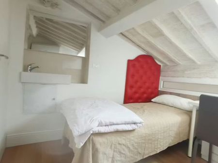 Via dei Serragli, Florence, Tuscany 50124 - Photo 3