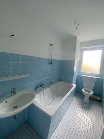 2-Zimmer-Wohnung in Wanne-Süd ab Februar zu besichtigen, mit Gutschein zum Selbst renovieren!! - Photo 4