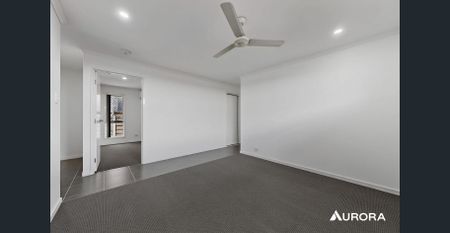 LOVELY MODERN LOWSET BRICK HOME CLOSE TO WATER AND SHOPS! - Photo 2