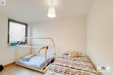 3 bedroom terraced house to rent - Photo 5