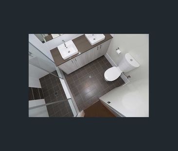 74 Yellowwood Avenue, Piara Waters, WA 6112 - Photo 5