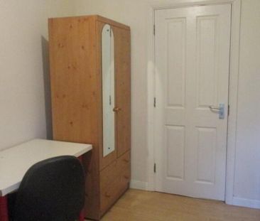 Upstairs Apartment, 79c University Avenue, Belfast, Belfast, BT7 1GX - Photo 6