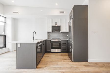 For Lease - 555 Sanatorium Road Unit# 305, Hamilton, Ontario - Photo 3