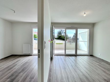 Appartement - 2 pièces - Limite CLERMONT-CHAMALIERES - Photo 3