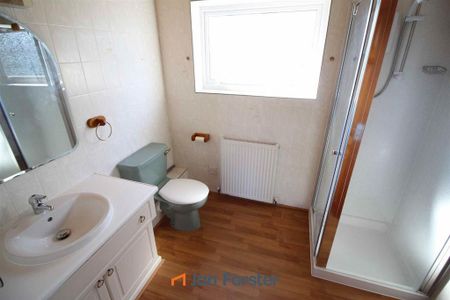 4 bedroom terraced house to rent - Photo 4