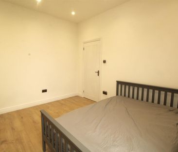 1 Bedroom Room to Rent To Let - Photo 2
