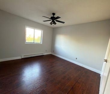 For Lease - 155 Colborne Street Unit# 8, Oshawa, Ontario - Photo 6