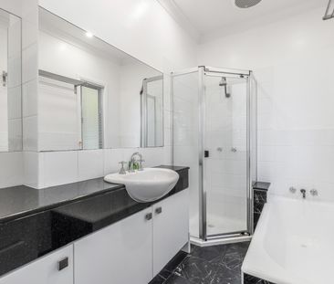 106 Joffre Street, Wynnum QLD 4178 - House For Rent | Domain - Photo 5