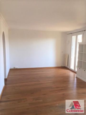 Location Appartement 4 pièces 75m² AIX EN PROVENCE 90ème - Photo 2