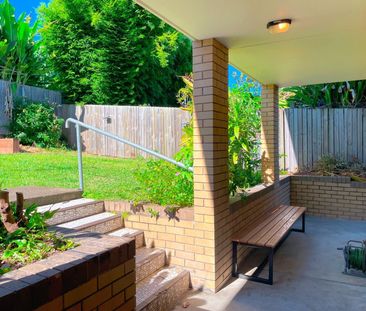 East Brisbane - Photo 2