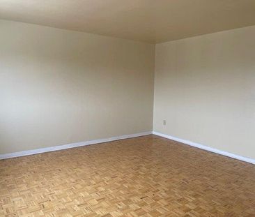 896 Rue Lussier - Photo 2