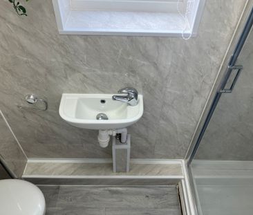 3 bedroom Semi-detached house to rent - Photo 5