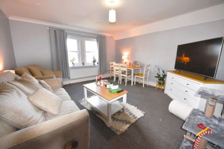 2 bedroom Flat in Montagu Drive, Leeds - Photo 5