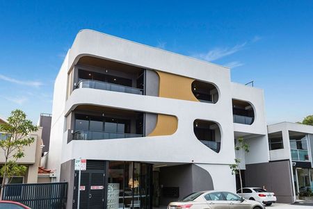 G04/15 Small Street, Hampton VIC 3188 - Apartment For Rent | Domain - Photo 3