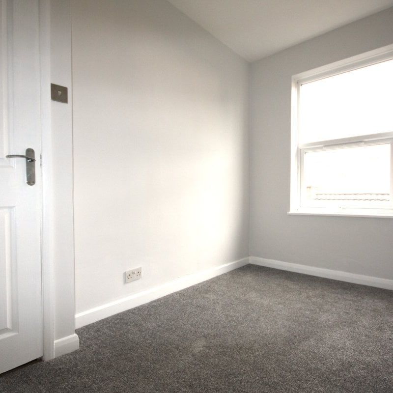 Queen Street - Photo 1