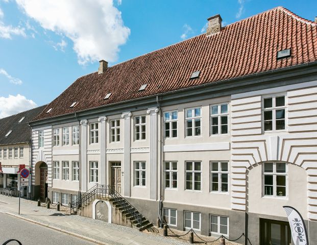 3 værelses lejlighed på 149m2 med altan - Photo 1