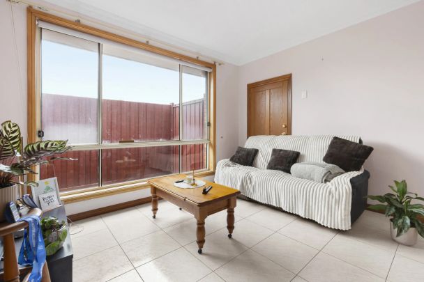 2 Bedroom Fully Furnished Unit - Photo 1