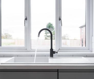 3 bedroom end of terrace house to rent - Photo 3