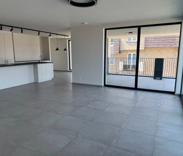 Nieuwbouwappartement vlakbij het centrum - Photo 2