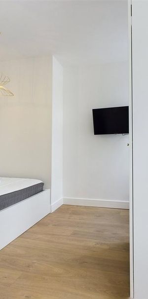 Studio to rent - Photo 1