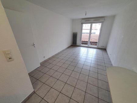 Location Appartement 2 pièces 45m² CLERMONT FERRAND 63000 - Photo 2