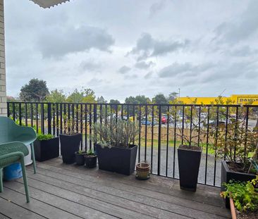 Tuatahi Home Sweet Home! - Photo 4