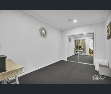 11A Buckland Court, Endeavour Hills, Vic 3802 - Photo 5